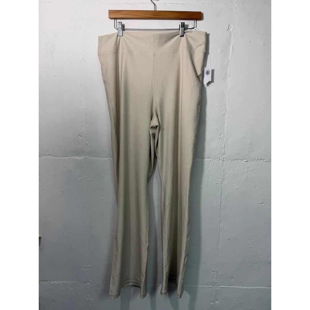 NEW Old Navy Womens Pull On Flare High Rise Cloud Quick Dry Leggings Beige XL